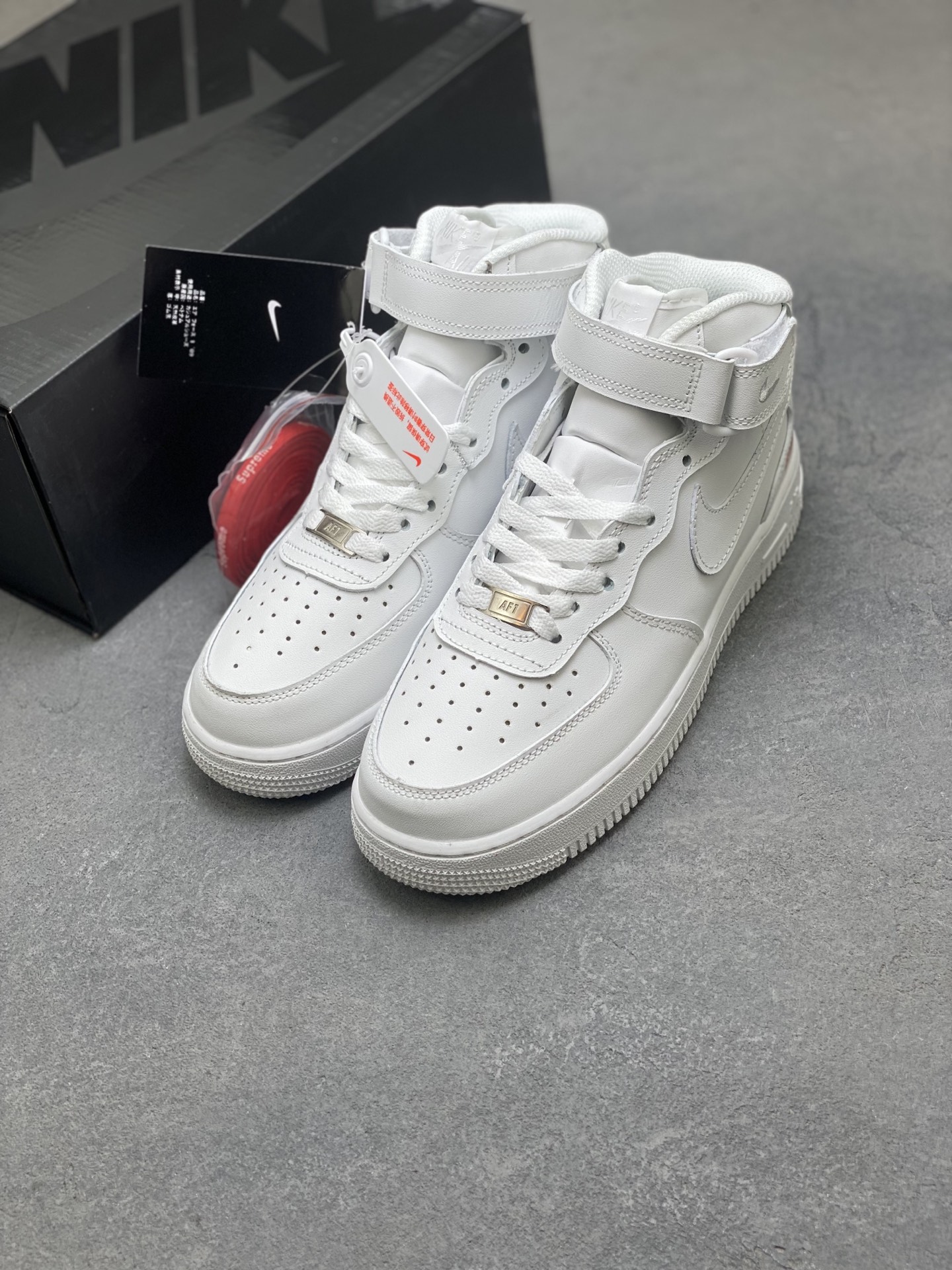 Nike Air Force 1 Mid Supreme White: Classic Style, Modern Comfort 9 i1760989546696 1565 0 7