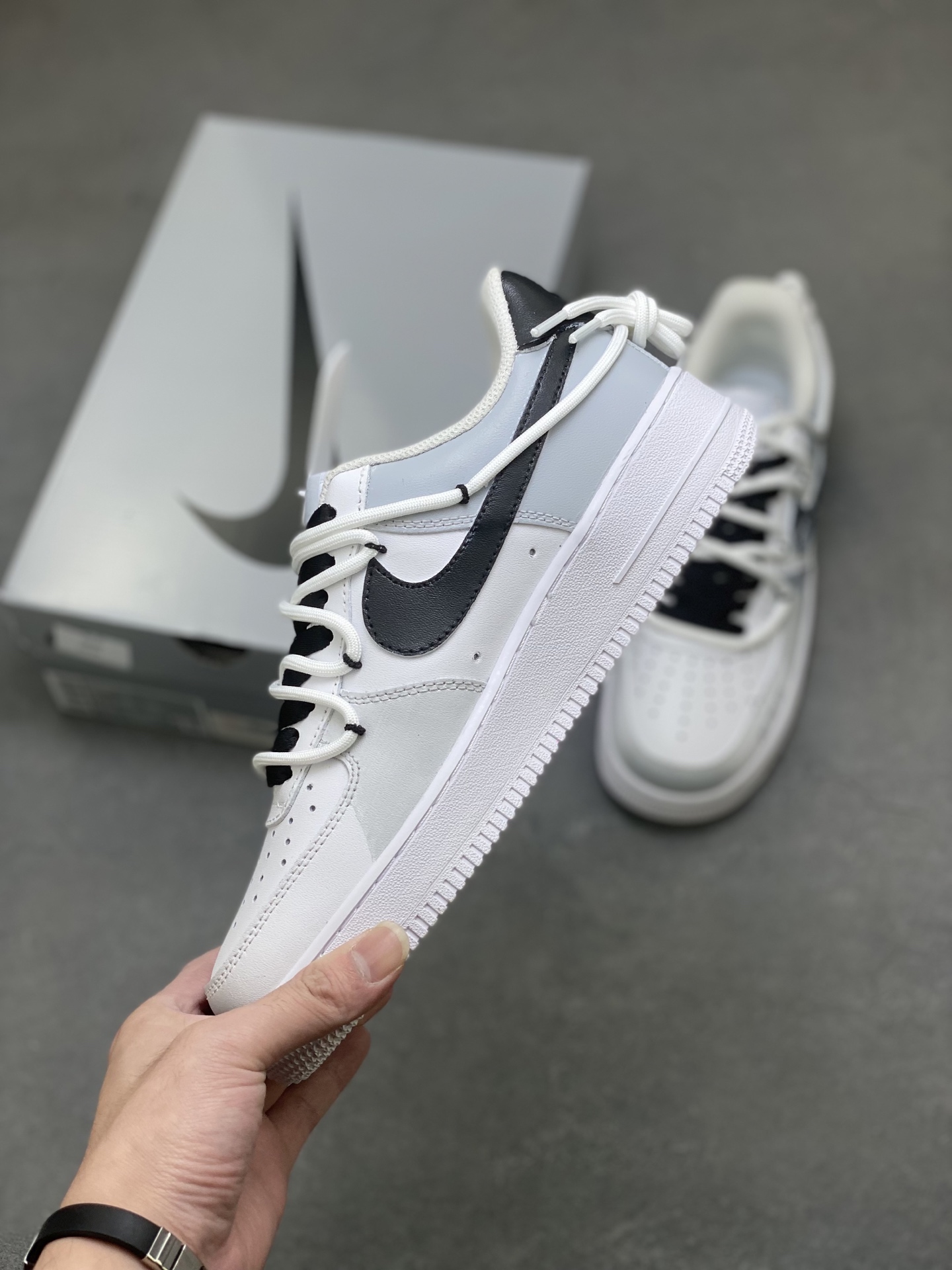 Nike Air Force 1 '07 Low White/Black Limited Edition Sneakers CW2288-111 4 i1761062942740 6742 0 2