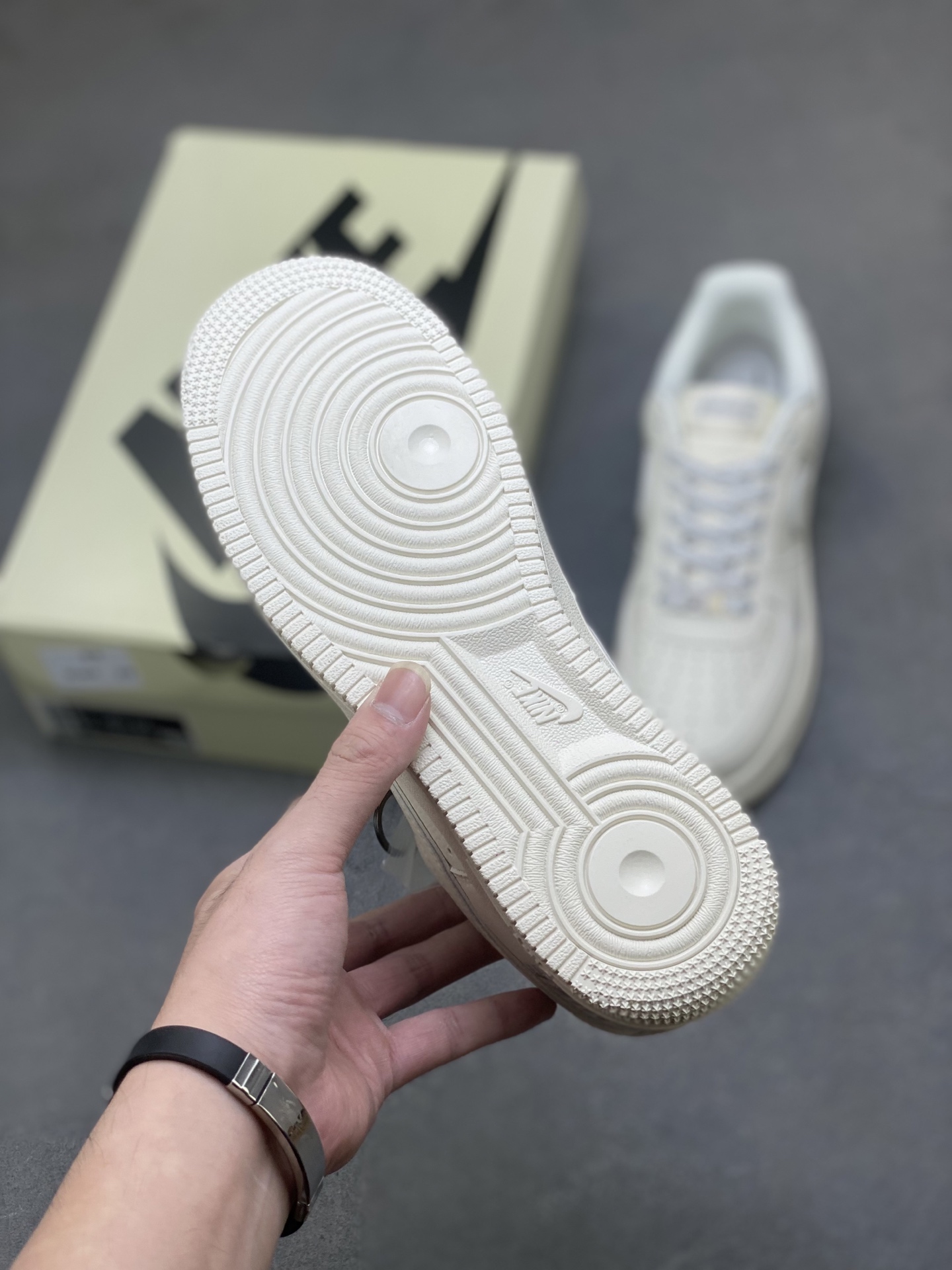 Nike Air Force 1 '07 Low Sneakers Limited Edition - CS5288-045 7 i1761063024648 9008 0 5