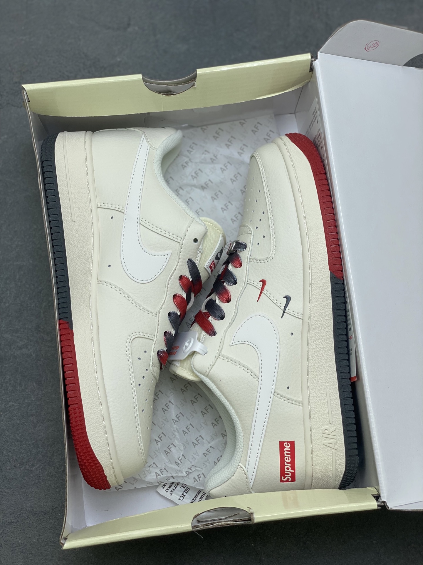 Nike Air Force 1 '07 Low Supreme Collab - Cream, Red & Grey 10 i1761063225522 1119 0 8