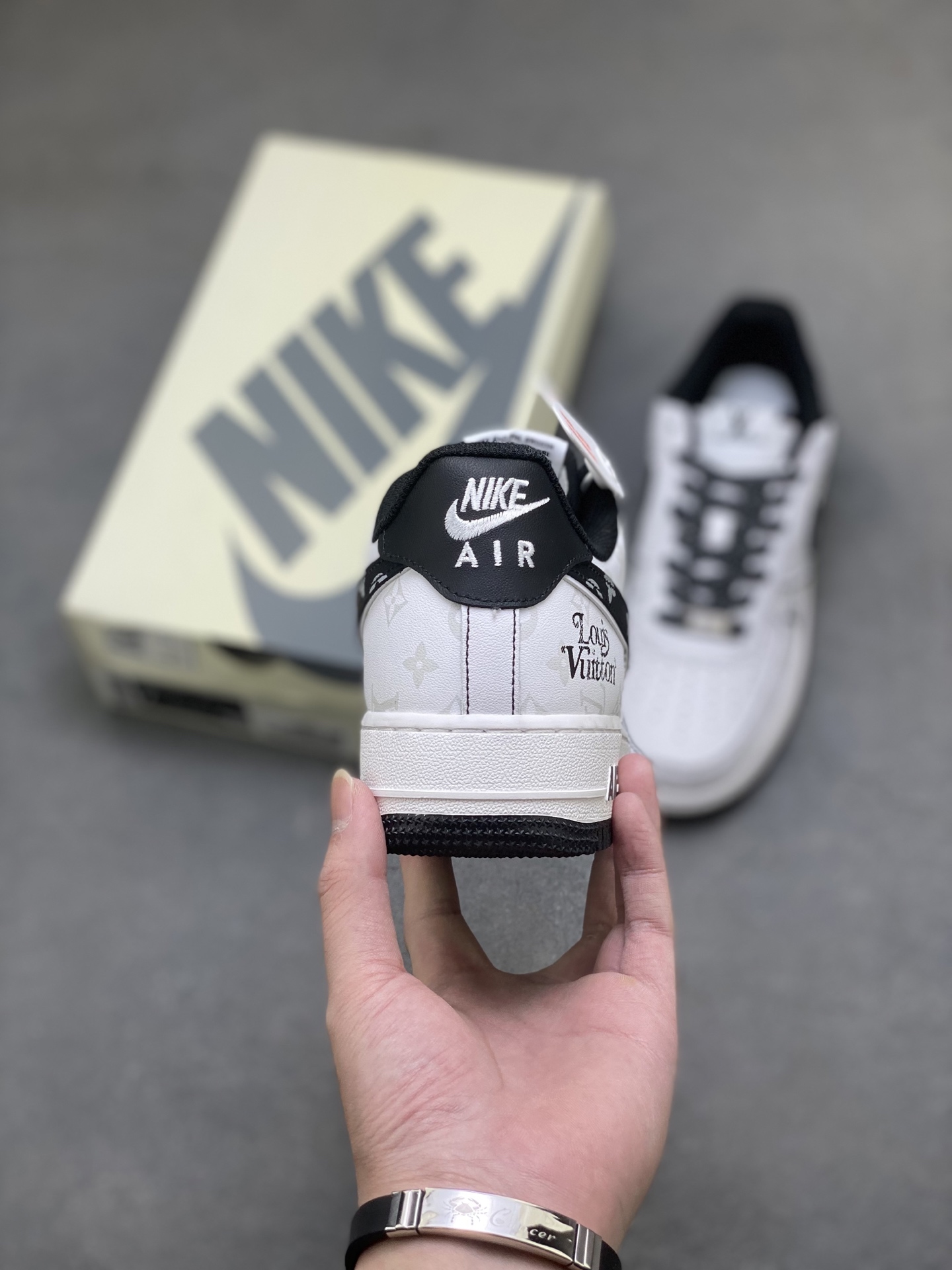 Nike Air Force 1 '07 Low Louis Vuitton Custom Sneakers - Limited Edition 5 i1761063521617 1661 0 3