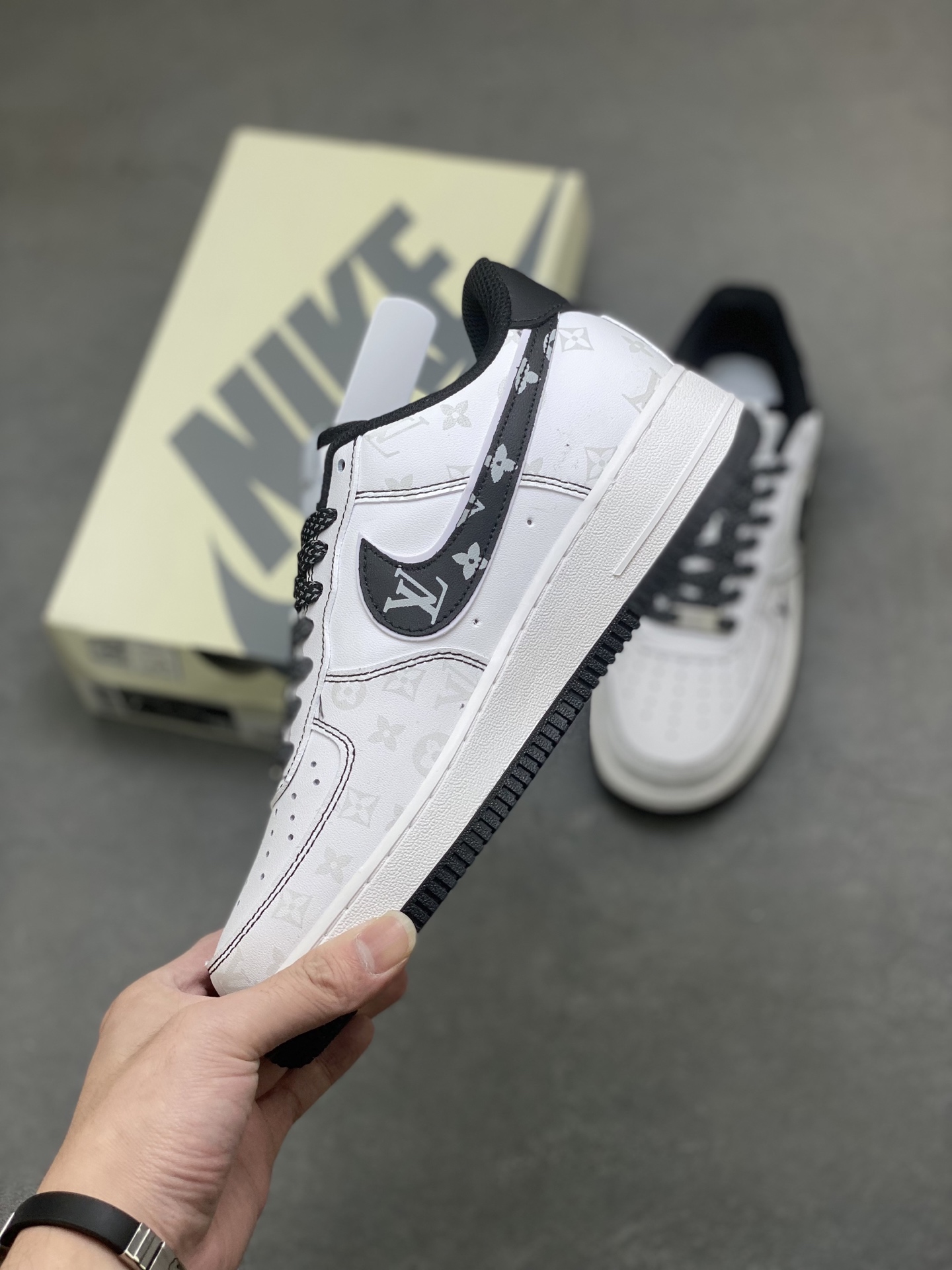 Nike Air Force 1 '07 Low Louis Vuitton Custom Sneakers - Limited Edition 4 i1761063523702 4517 0 2