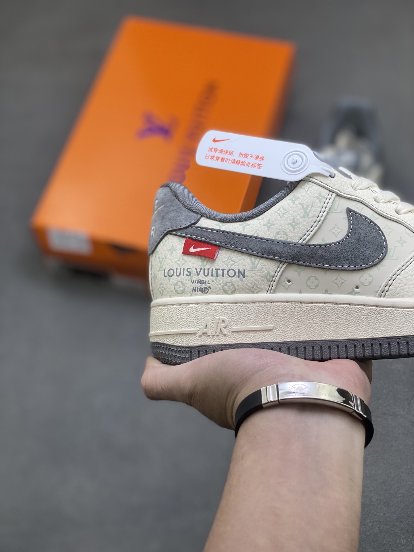 Nike Air Force 1 Low Louis Vuitton Custom Sneakers Limited Edition 6 i1761148930247 5371 0 4