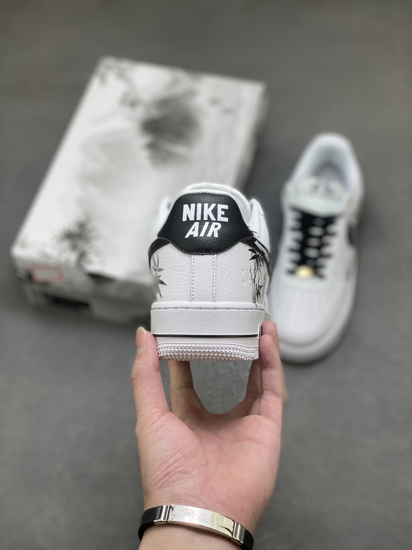 Nike Air Force 1 '07 Low White/Black Limited Edition Sneakers 5 i1761149034371 552 0 3