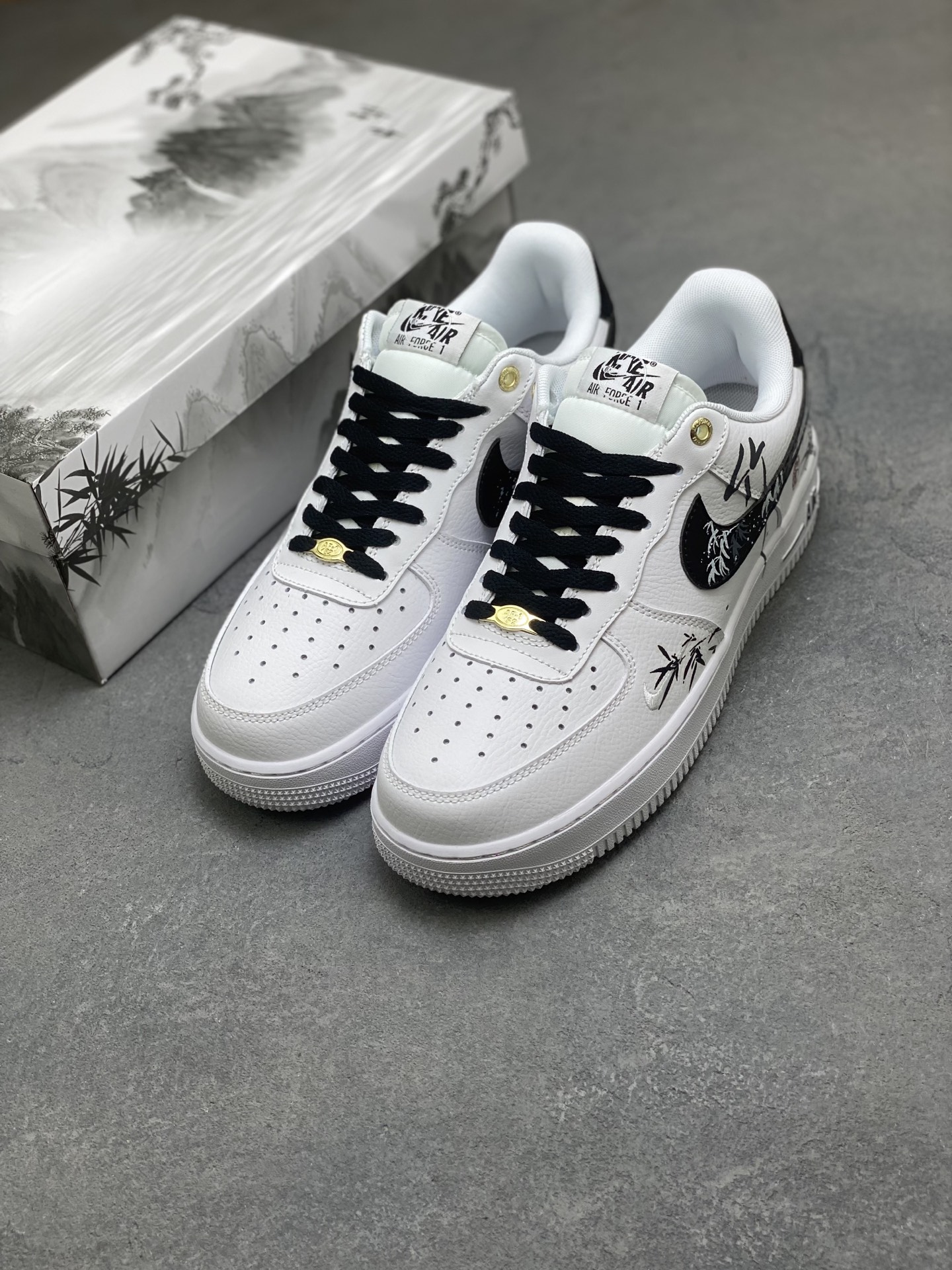 Nike Air Force 1 '07 Low White/Black Limited Edition Sneakers 9 i1761149034427 5731 0 7