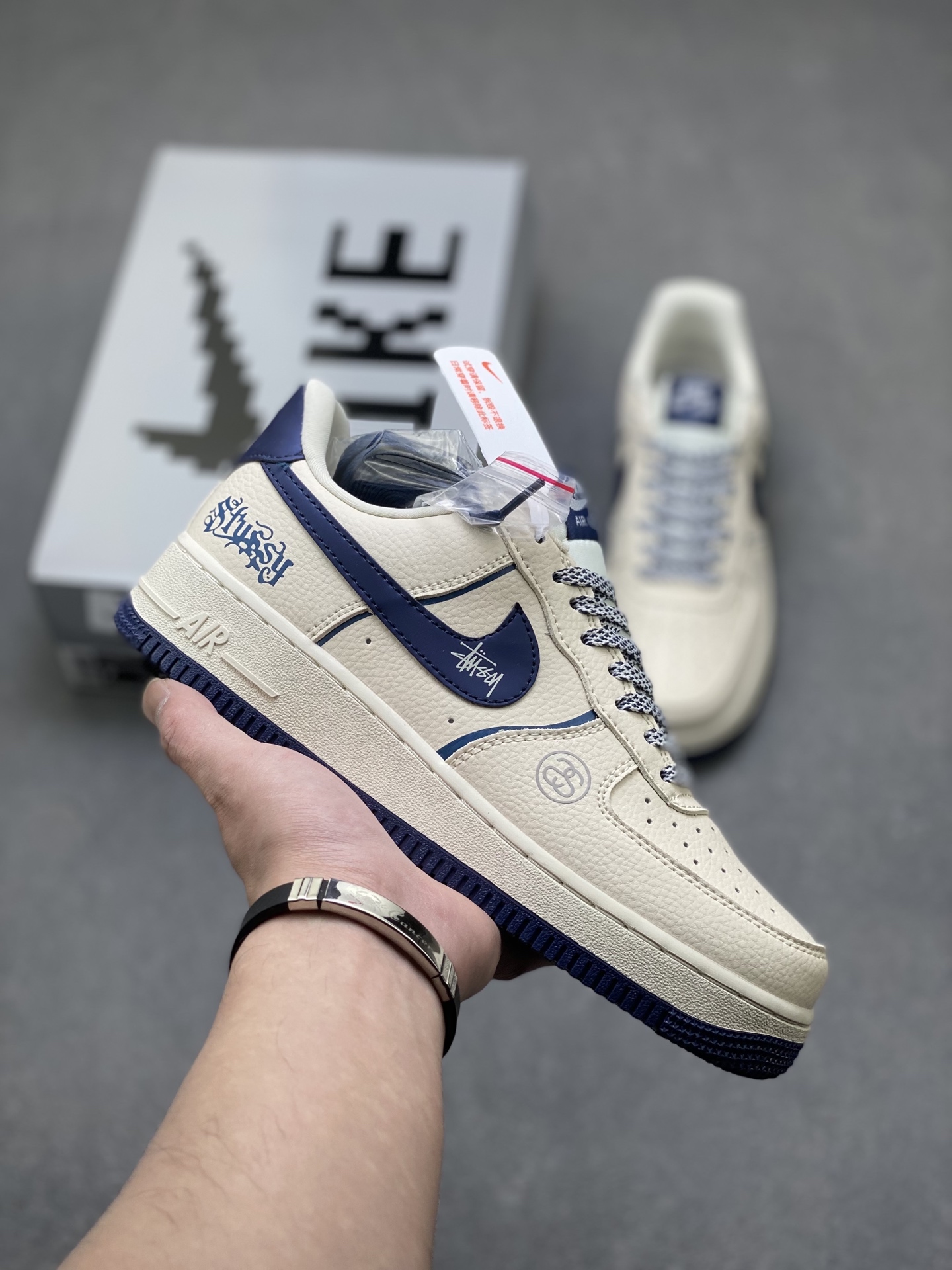 _d8f9swYxafT4h4ghbDrTJc-FHEUei-nSsiO3fWg