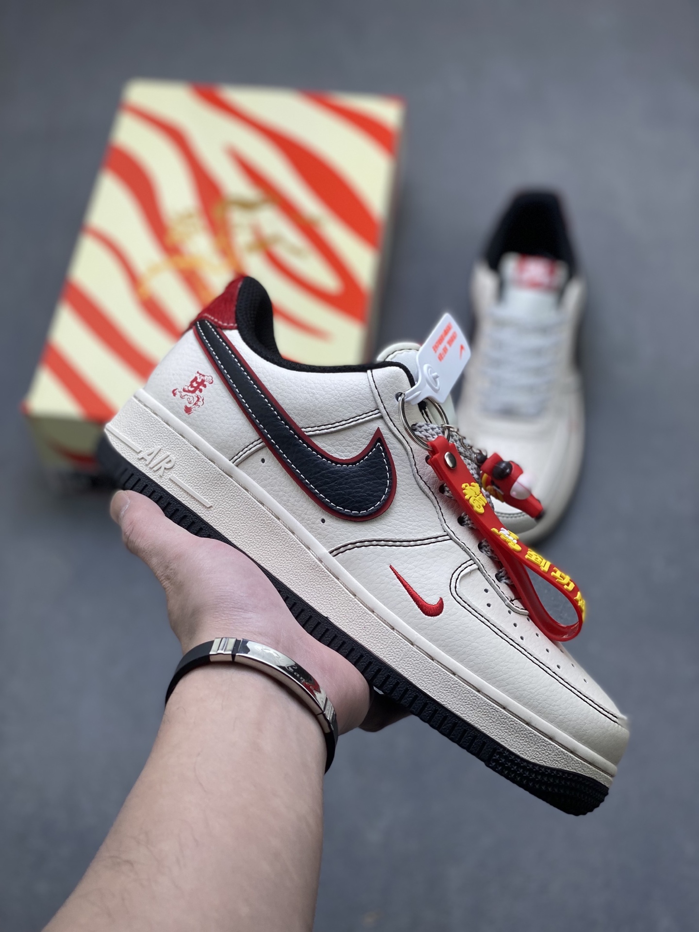 _ddO9sSjK3F9LU0p1tSqsbUjxoMDUuLH5Yi5ovPA