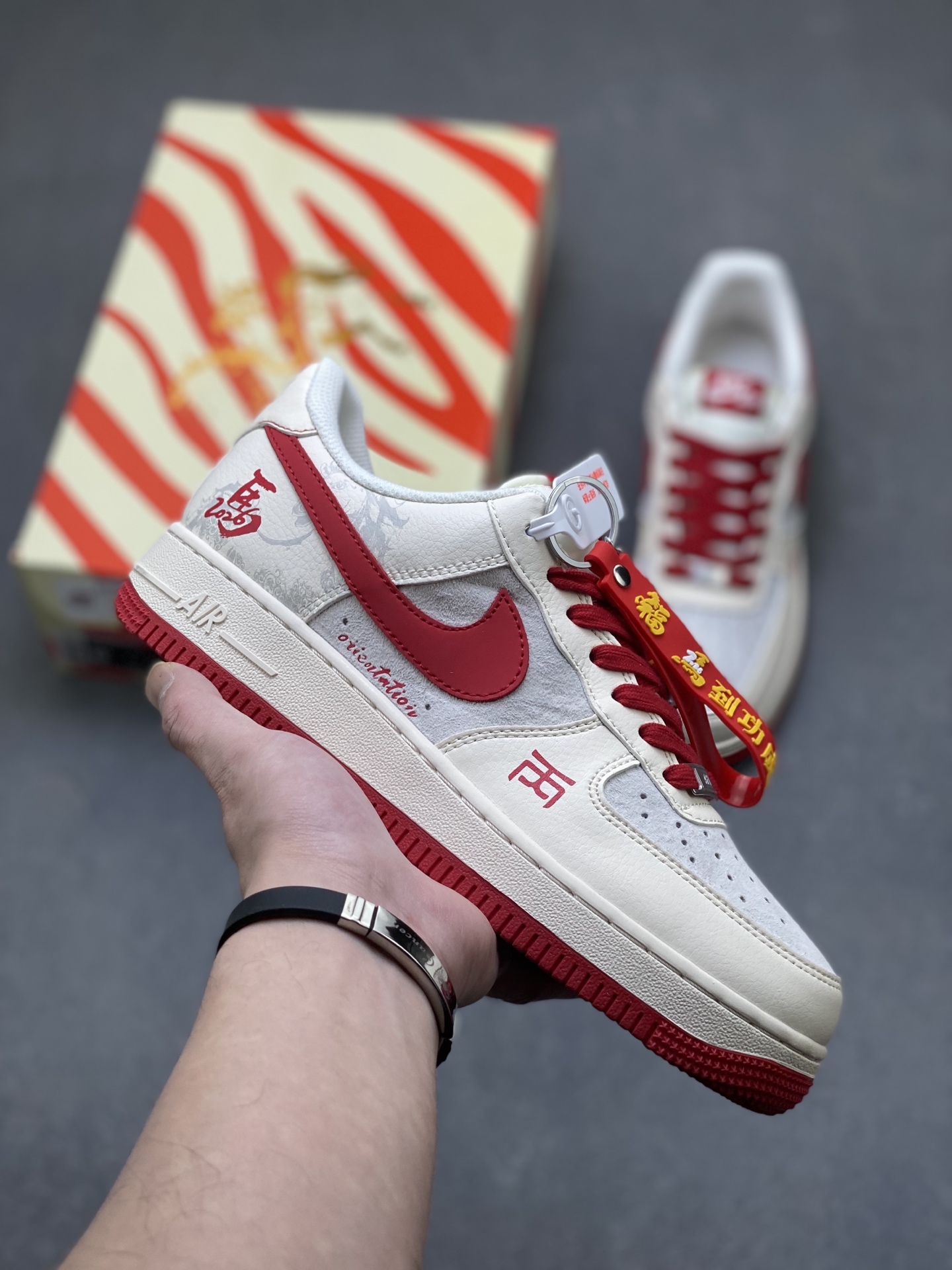 _do19sPC7alrRvoNJeGUN-C-ox1SjvMTaWTe7yTg