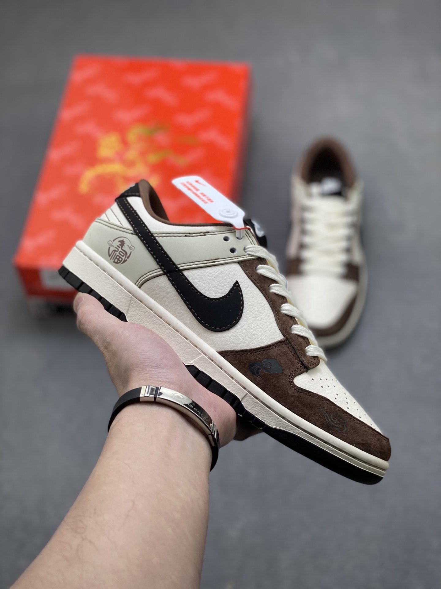 _dk19s_OmJAedN-5zeZNx-R37zbMEg1oeLg0KdfQ