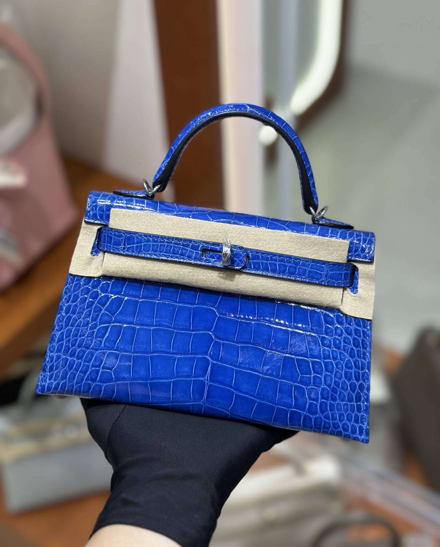 NO:763885,mini Kelly second generation, imported glossy American crocodile, hand-stitched wax thread, glazed blue, silver buckle, Hermes, hermes, Hermes,19860909mini Kelly 二代,进口亮面美洲鳄 手缝蜡线,琉璃蓝,银扣,爱马仕,hermes,Hermes,,Bag