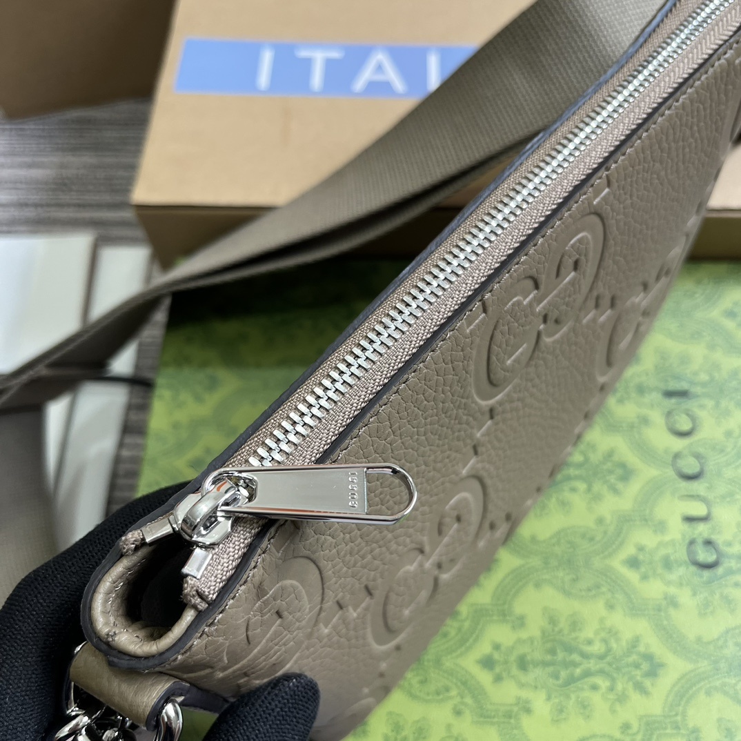 配全套包装️Gucci将历史传承创造力和创新精神转化为丰富多彩的品牌系列从主打单品到个性配饰从日常穿搭到