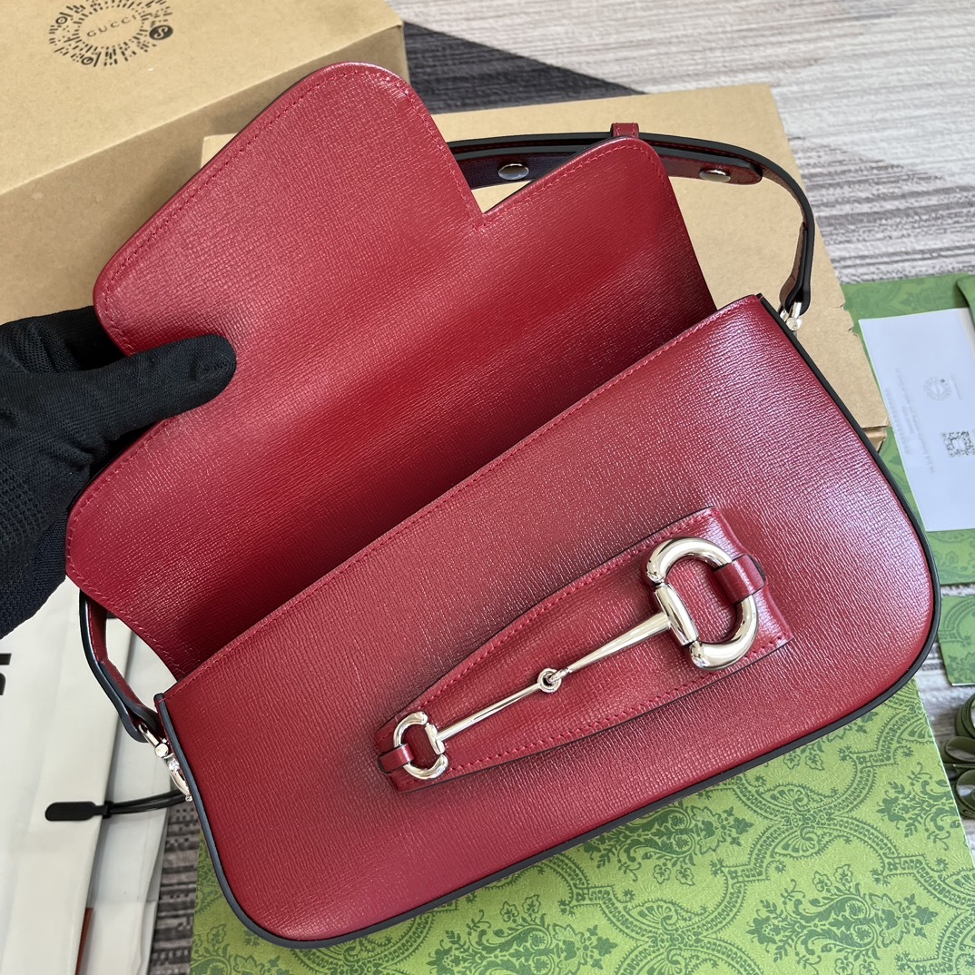 配全套包装️GucciHorsebit1955系列小号肩背包值此经典马衔扣造型配件诞生70周年之际品牌焕