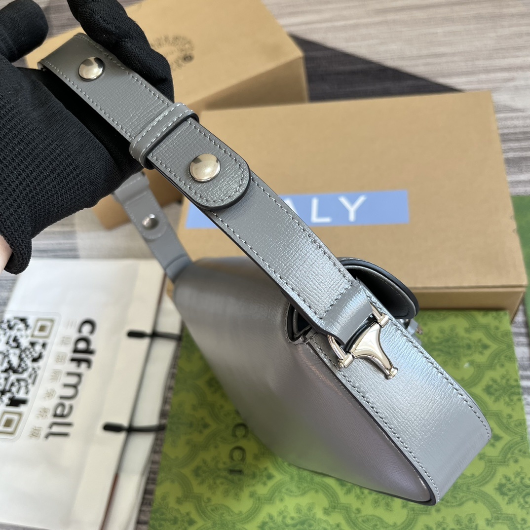 配全套包装️GucciHorsebit1955系列小号肩背包值此经典马衔扣造型配件诞生70周年之际品牌焕