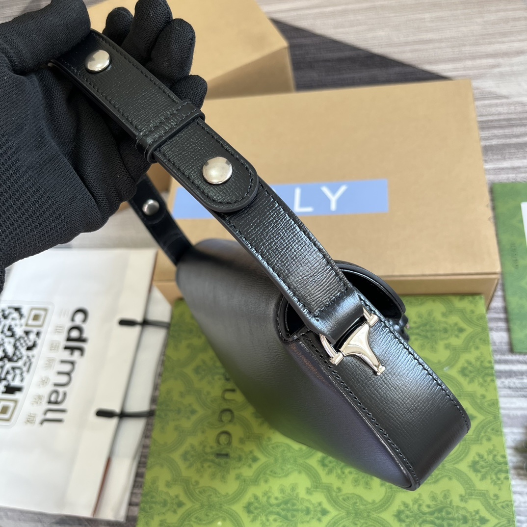 配全套包装️GucciHorsebit1955系列小号肩背包值此经典马衔扣造型配件诞生70周年之际品牌焕