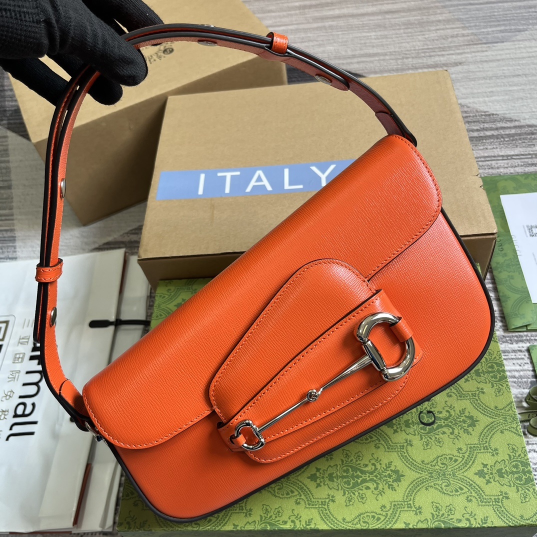 配全套包装️GucciHorsebit1955系列小号肩背包值此经典马衔扣造型配件诞生70周年之际品牌焕