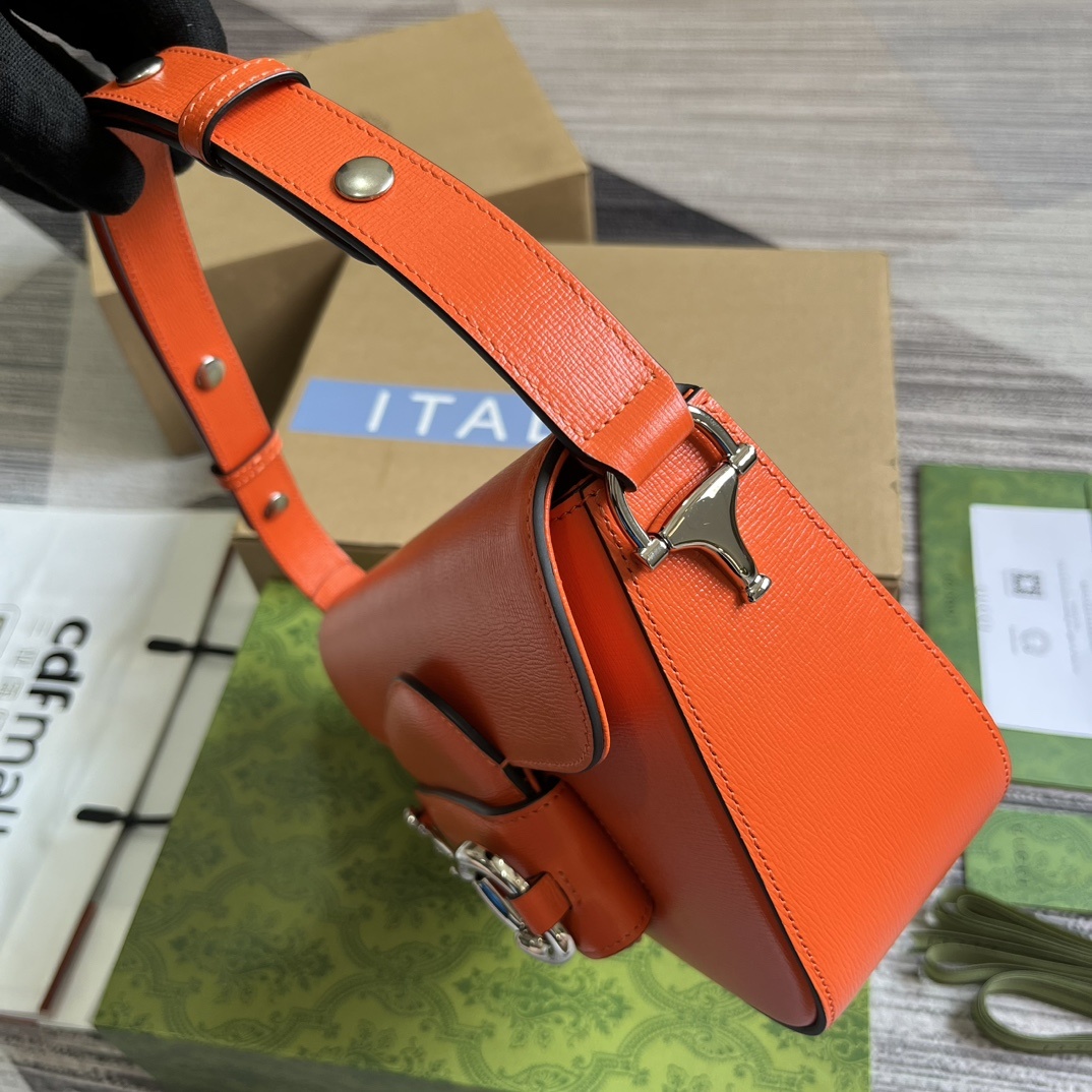 配全套包装️GucciHorsebit1955系列小号肩背包值此经典马衔扣造型配件诞生70周年之际品牌焕