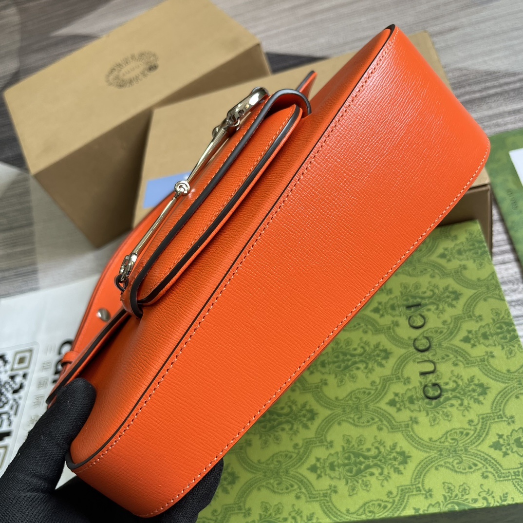 配全套包装️GucciHorsebit1955系列小号肩背包值此经典马衔扣造型配件诞生70周年之际品牌焕