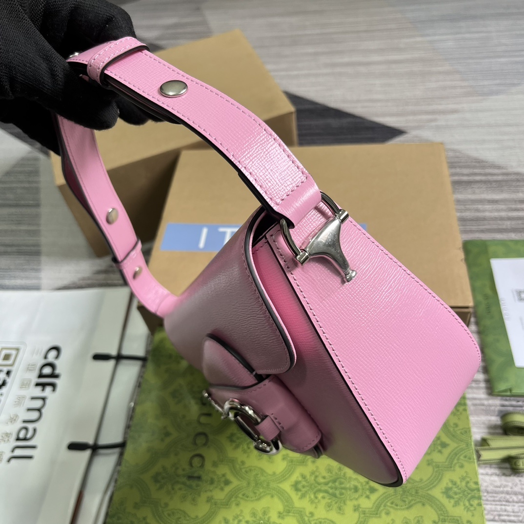 配全套包装️GucciHorsebit1955系列小号肩背包值此经典马衔扣造型配件诞生70周年之际品牌焕