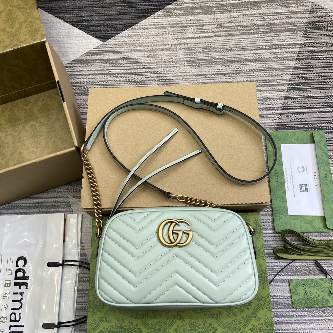 GUCCI GG Marmont серыя, міні-сумка на плячы з ланцужком, скура з хвалістай сцёжкай, фурнітура з дзвюма літарамі G, слізгальны ланцужок, нашэнне на плячы або ў руцэ, светла-зялёны — найвышэйшая якасць