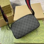 Istota (Z pełnym zestawem opakowania) ️ Cross -Body Bag Classic GG Supreme Canvas są znane z ich miękkiej konsystencji i plastyczności. Tkanina wykonana jest z ultra -finine tkanin powlekania z włókna i przedstawiona z całą czarną pomysłowością, nadając tę torbę z unikalnym urokiem. Ta sama koloru niegrzeczna krawędź sprawia, że cała sylwetka jest bardziej pulchna, a kolekcja pasiastka wstążka wprowadza jasny kolor w cały projekt. Model: 792097. Rozmiar: 14 (długi) x 24 (szerokość) x 6 cm (gruby) Kolor: czarny /PVC. 1 Istota (Z pełnym zestawem opakowania) ️ Cross -Body Bag Classic GG Supreme Canvas są znane z ich miękkiej konsystencji i plastyczności. Tkanina wykonana jest z ultra -finine tkanin powlekania z włókna i przedstawiona z całą czarną pomysłowością, nadając tę torbę z unikalnym urokiem. Ta sama koloru niegrzeczna krawędź sprawia, że cała sylwetka jest bardziej pulchna, a kolekcja pasiastka wstążka wprowadza jasny kolor w cały projekt. Model: 792097. Rozmiar: 14 (długi) x 24 (szerokość) x 6 cm (gruby) Kolor: czarny /PVC.