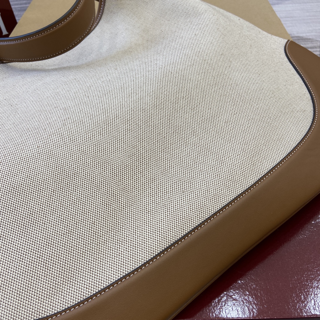 Gucci Body Double Lock Medium Shoulder Bag Brown Canvas, 49 x 46 x 4 cm 9 i1729679793 5186 0