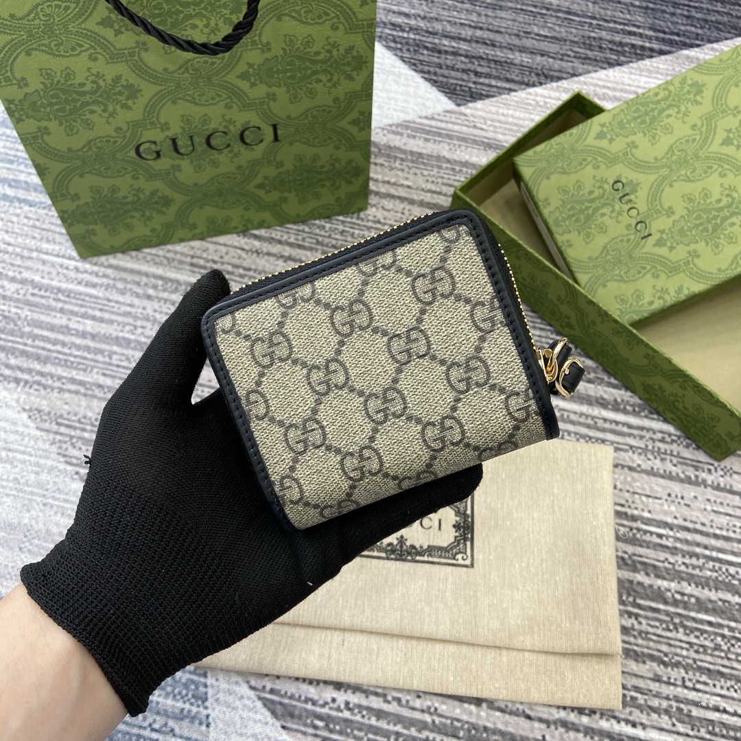 [Gucci Wallets]GGEmblem series decorative bag with card clip The GGEmblem ser
