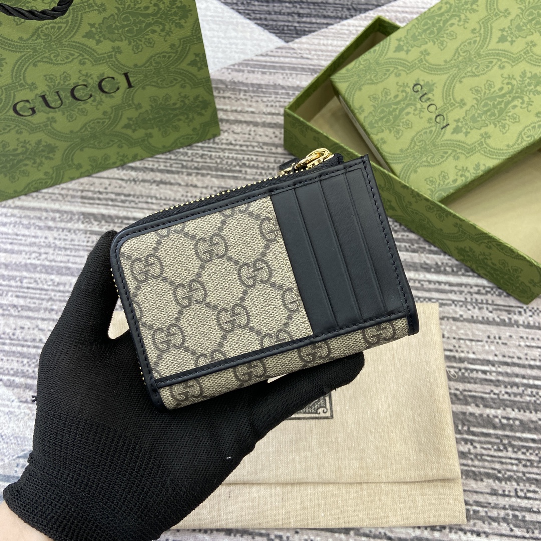 [Gucci Wallets]GGEmblem series decorative bag with card clip The GGEmblem ser