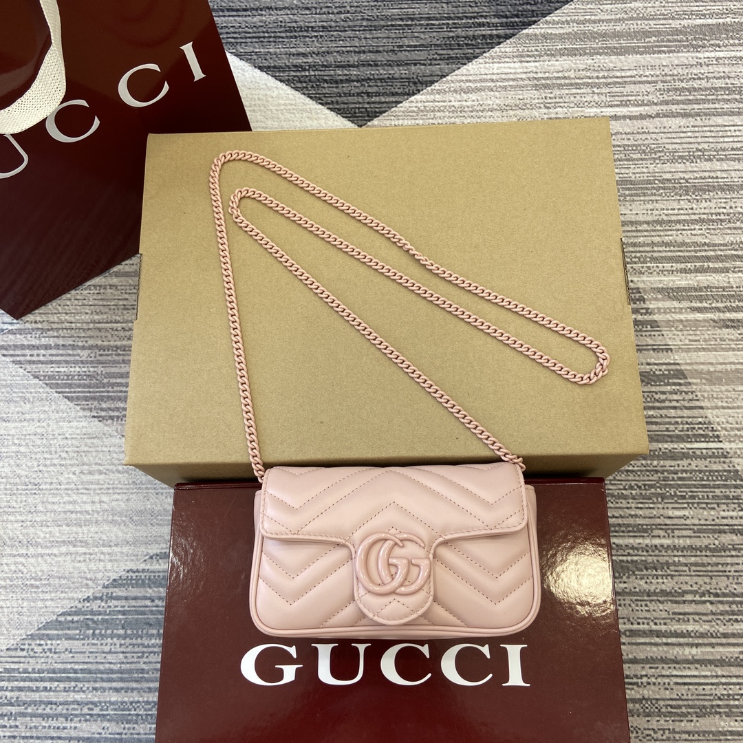 Gucci Marmont Szczyt
 Różowy Mini