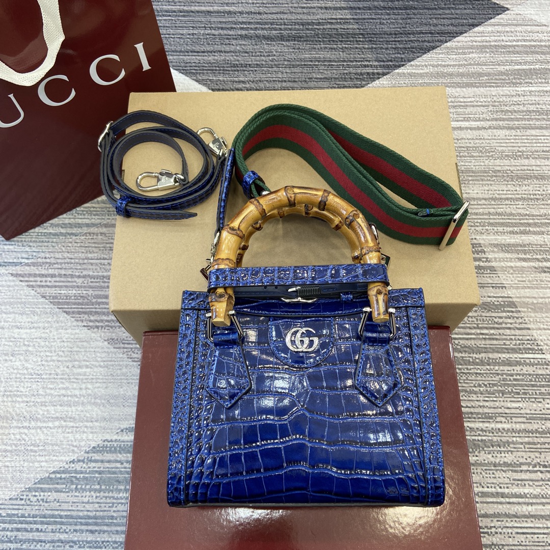 GUCCI 鳄鱼纹牛皮 竹节手柄 双肩带 方形包
