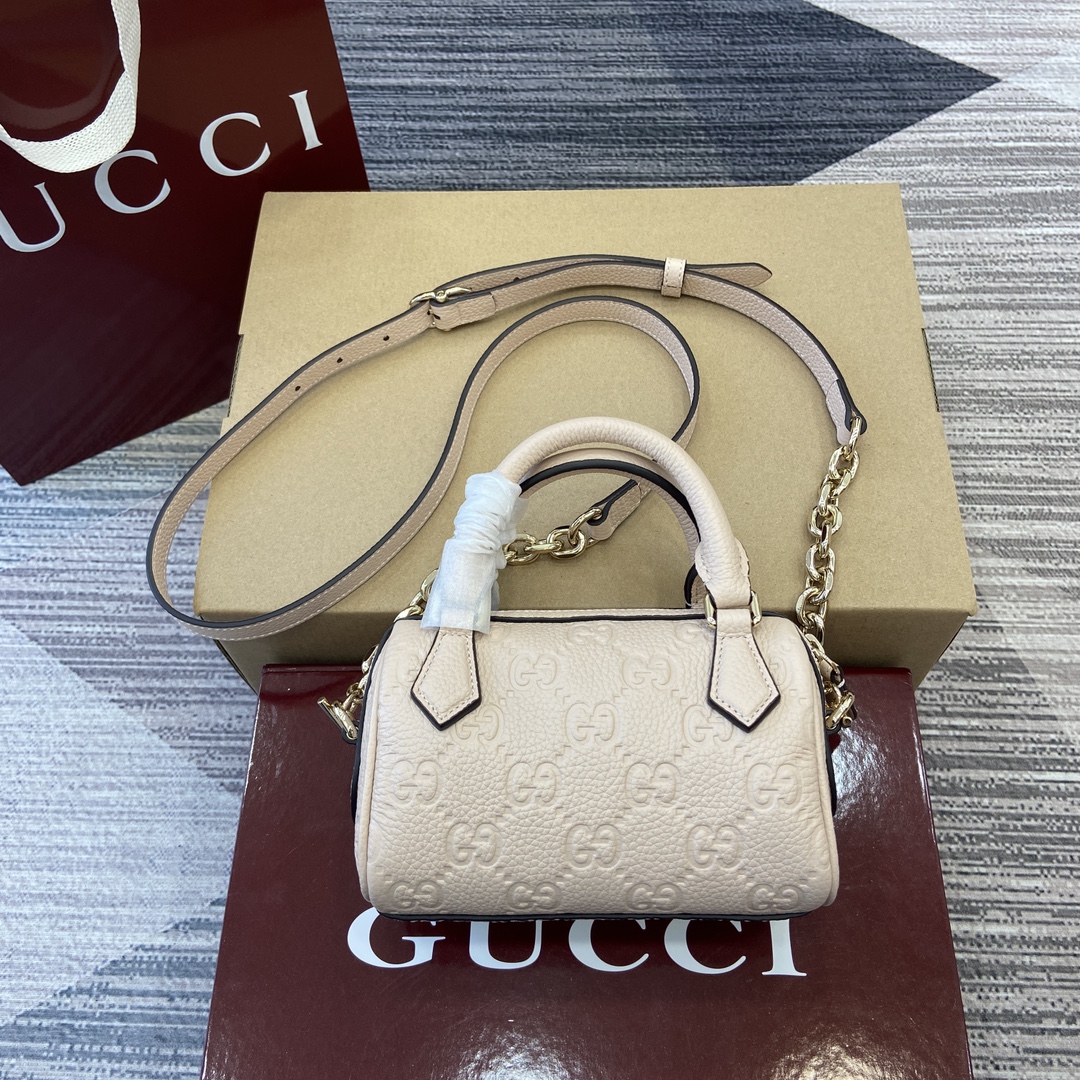 GUCCI GG Emblem мини-сумка с ручкой из зернистой кожи на молнии