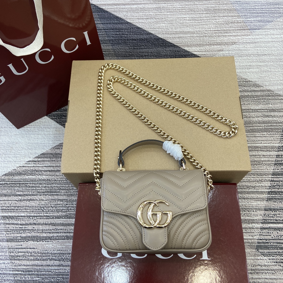GUCCI GG Marmont系列 手提包 米灰色绗缝V型皮革 磁吸翻盖 双G 可拆卸链条肩带-顶级品质