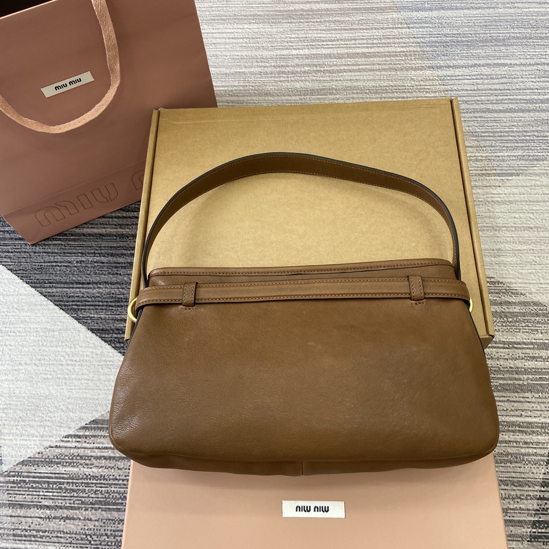 [Gucci Women