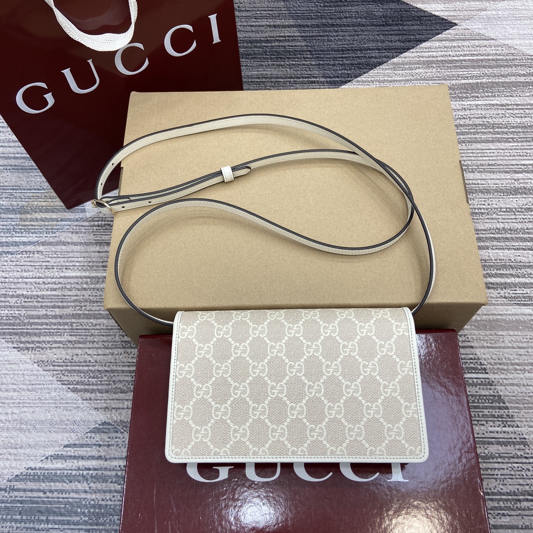 [Gucci Women