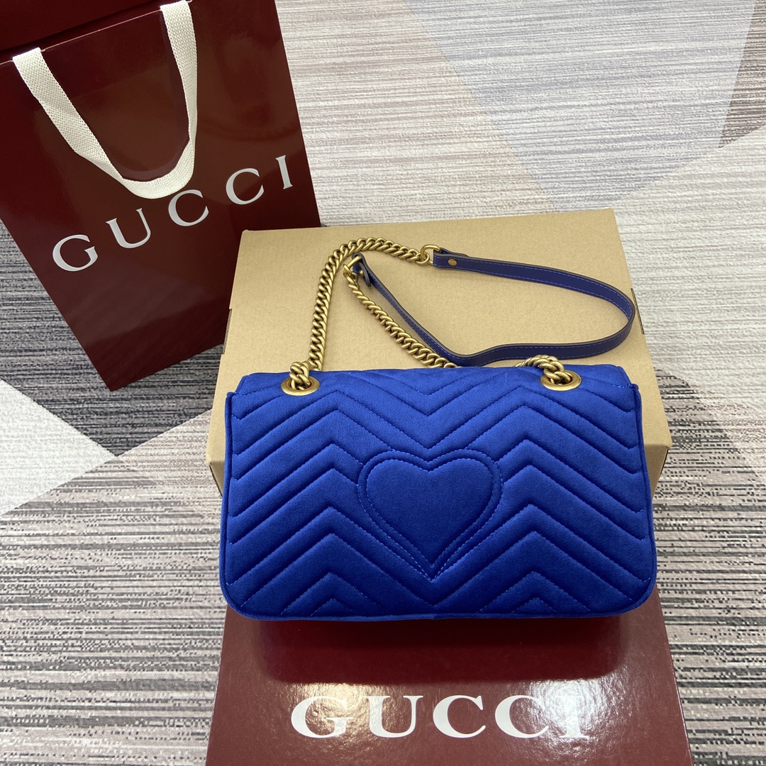 Gucci Marmont Velvet Shoulder Bag, Blue, 26 cm 3 i1743761157 7254 5