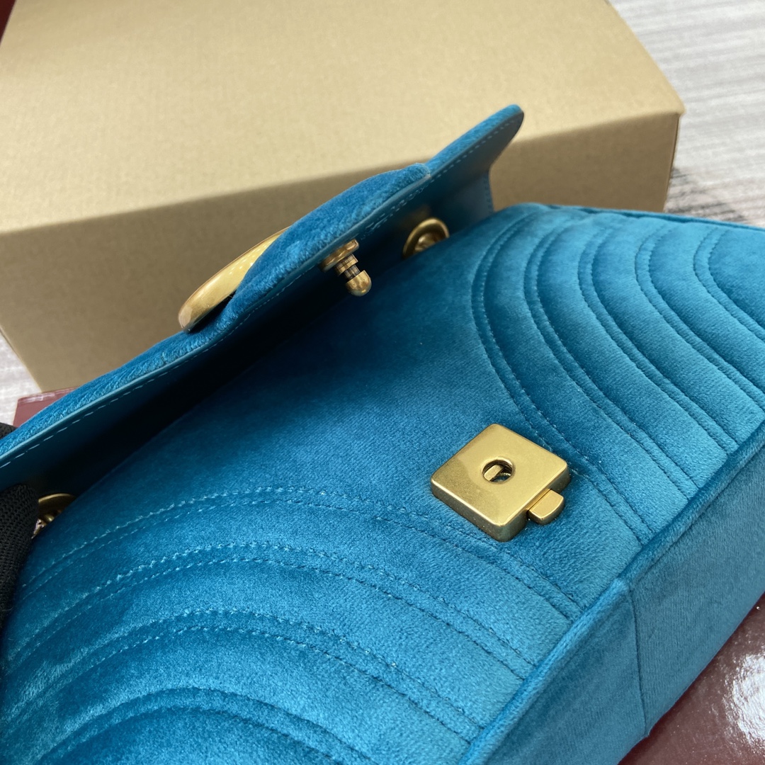 Gucci Marmont Velvet Shoulder Bag, Turquoise, Chain Strap, GG Logo 13 i1743761187 4297 4