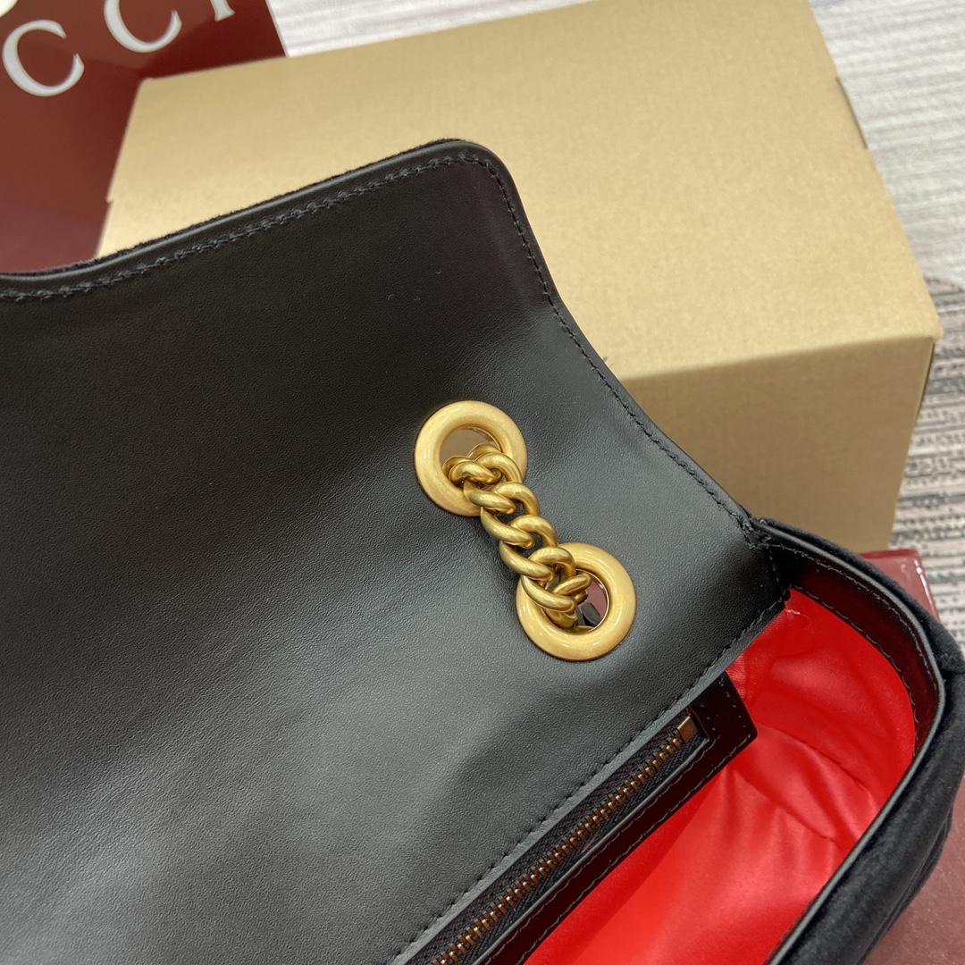 Gucci Marmont Velvet Shoulder Bag - Black, 26cm x 15cm x 7cm 12 i1743835428 238 0