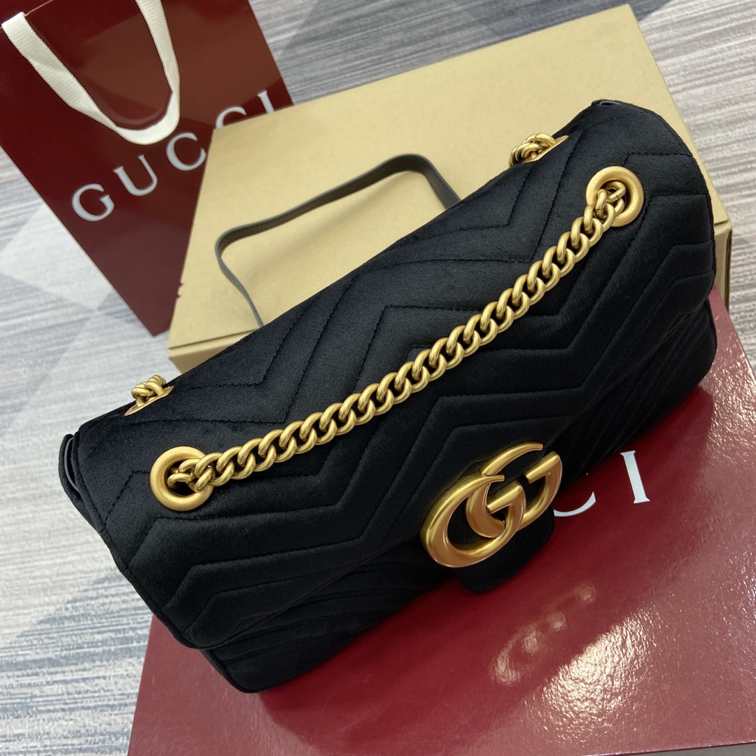 Gucci Marmont Velvet Shoulder Bag, Black, 31 cm - Iconic Style & Versatile Design 5 i1743835439 837 0