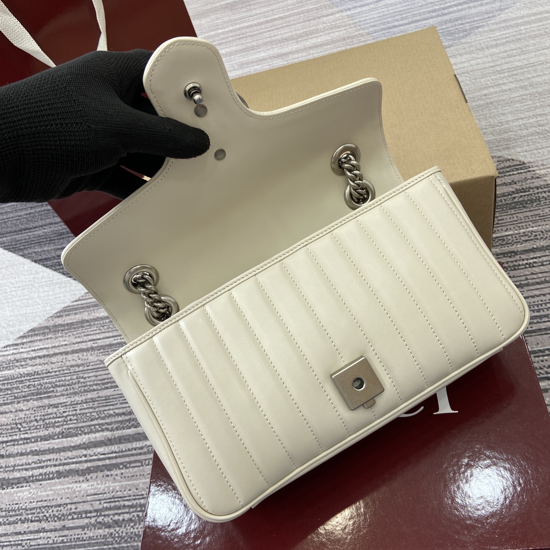 Gucci Marmont White Leather Shoulder Bag 443497 - Elegant & Versatile 11 i1743869923 8306 5