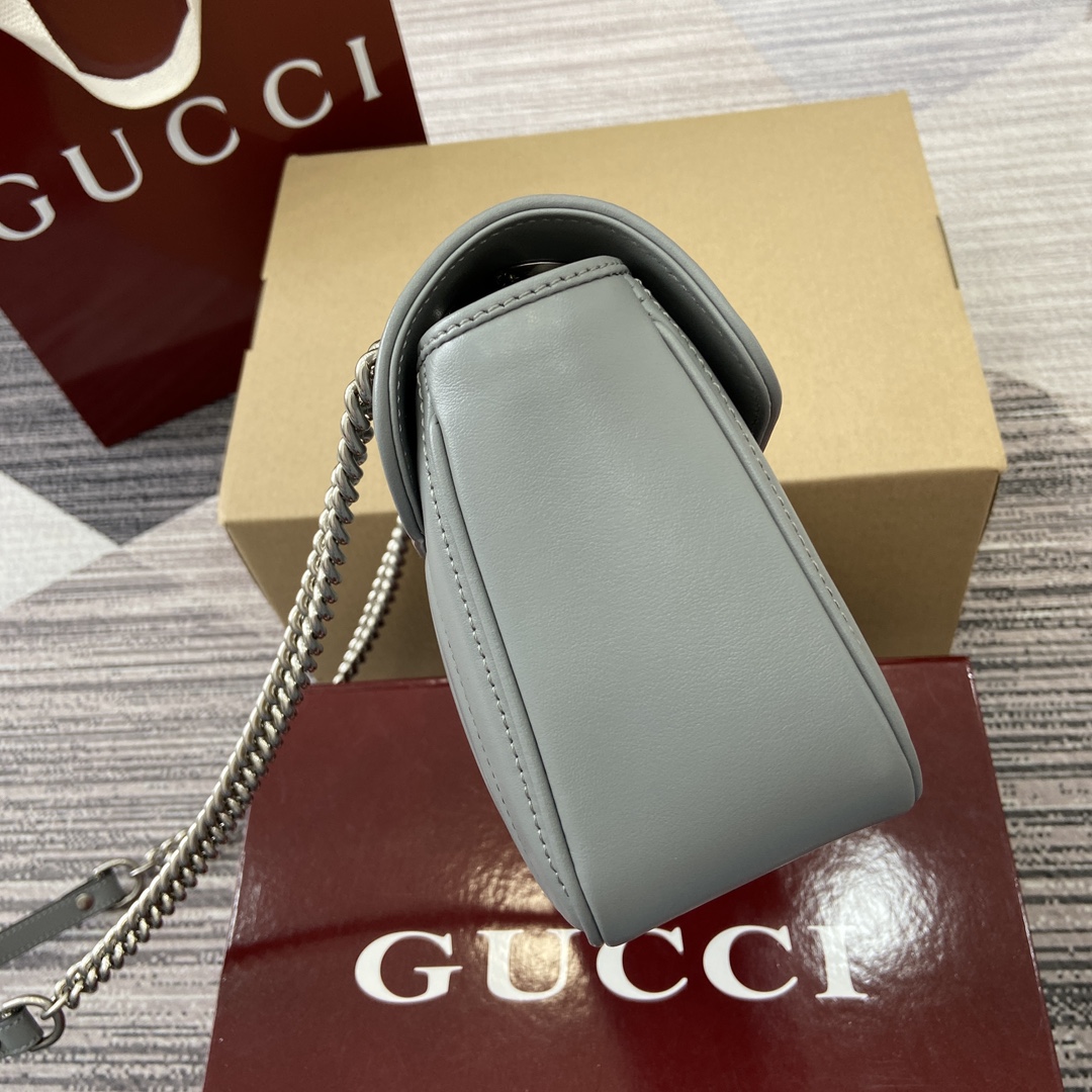 Gucci Marmont Shoulder Bag - Elegant Design, Gray Leather, Silver Hardware 5 i1743869941 2594 7