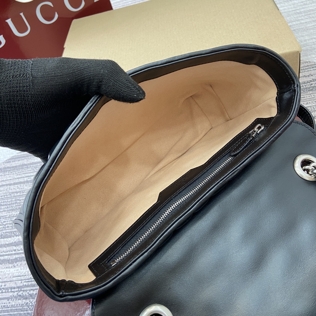 Gucci Marmont Black Leather Shoulder Bag, 26cm, An Elegant Design 10 i1743869956 8103 0