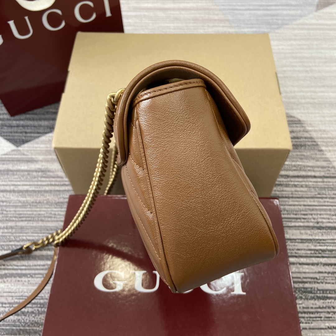 Gucci Marmont Caramel Shoulder Bag with Chain and Oversized Flap Closure 4 i1743870180 3905 0