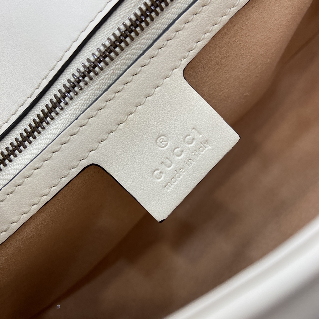 Gucci Marmont White Leather Shoulder Bag with Chain Strap, 26cm 13 i1743870195 6263 0
