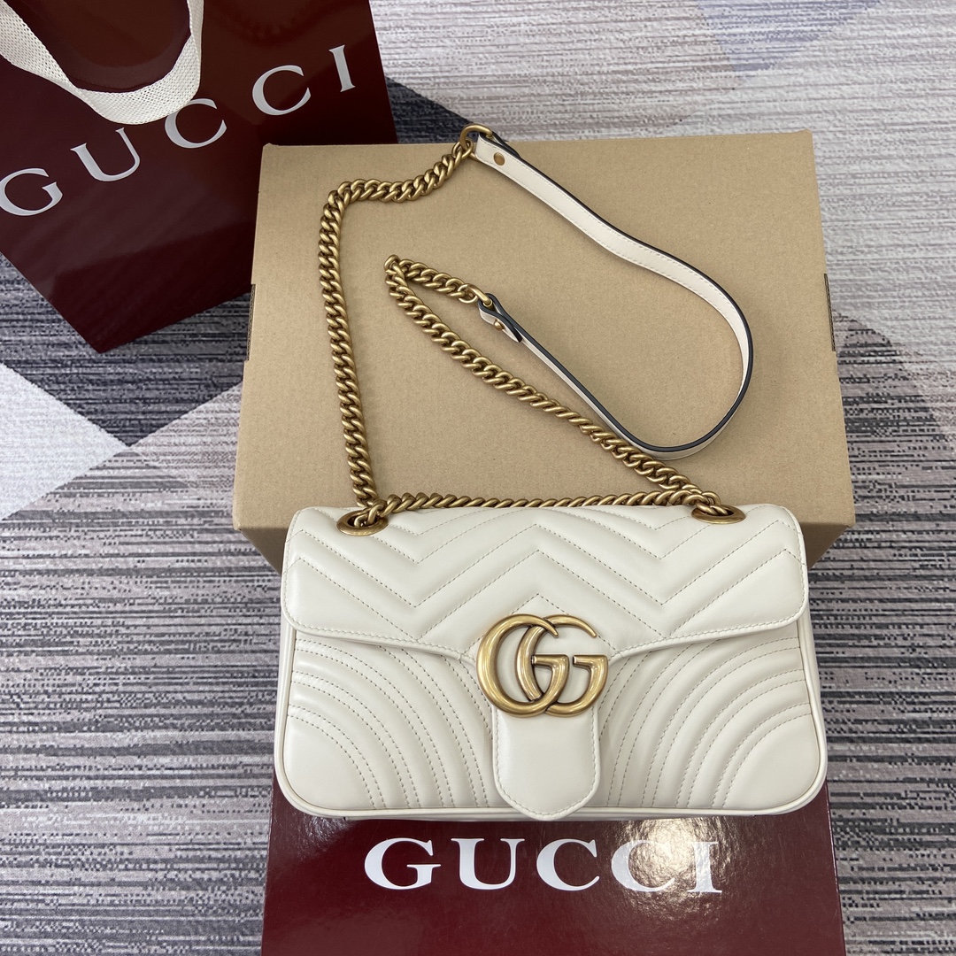 Gucci Marmont White Leather Shoulder Bag with Chain Strap, 26cm 2 i1743870196 5763 0