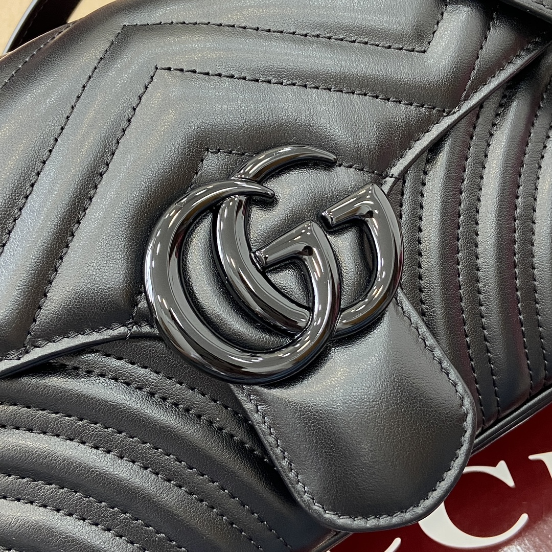 Gucci Marmont Black Leather Shoulder Bag with Chain Strap and Double G Detail 6 i1743870266 1362 0