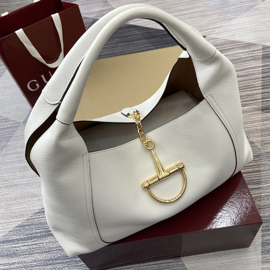 Gucci Softbit White Leather Shoulder Bag with Horsebit Detail, 46 cm 11 i1744037405 9710 0