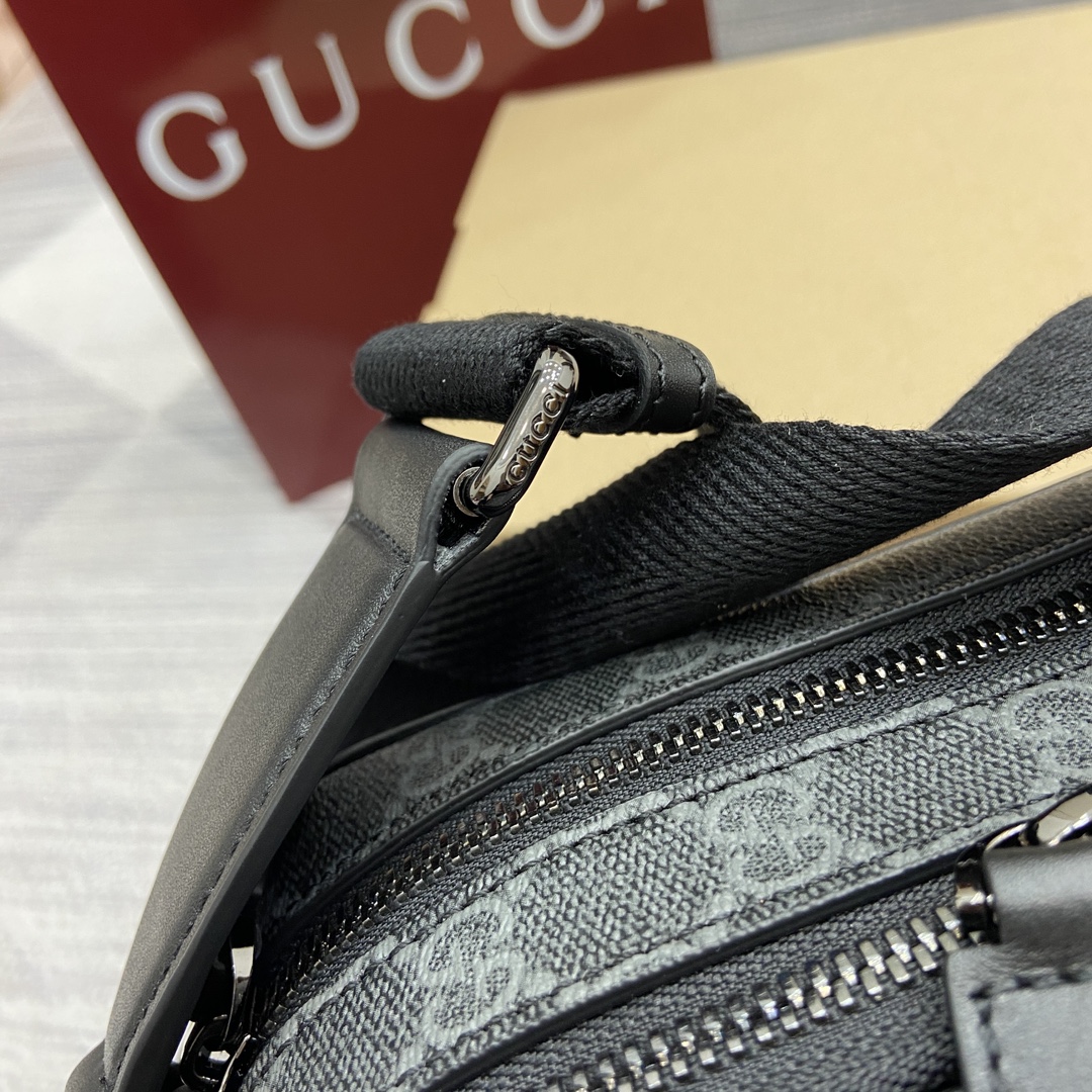 Gucci Emblem Super Mini Grey Messenger Bag with GG Monogram, 19cm x 12.5cm 12 i1744217532 2457 0