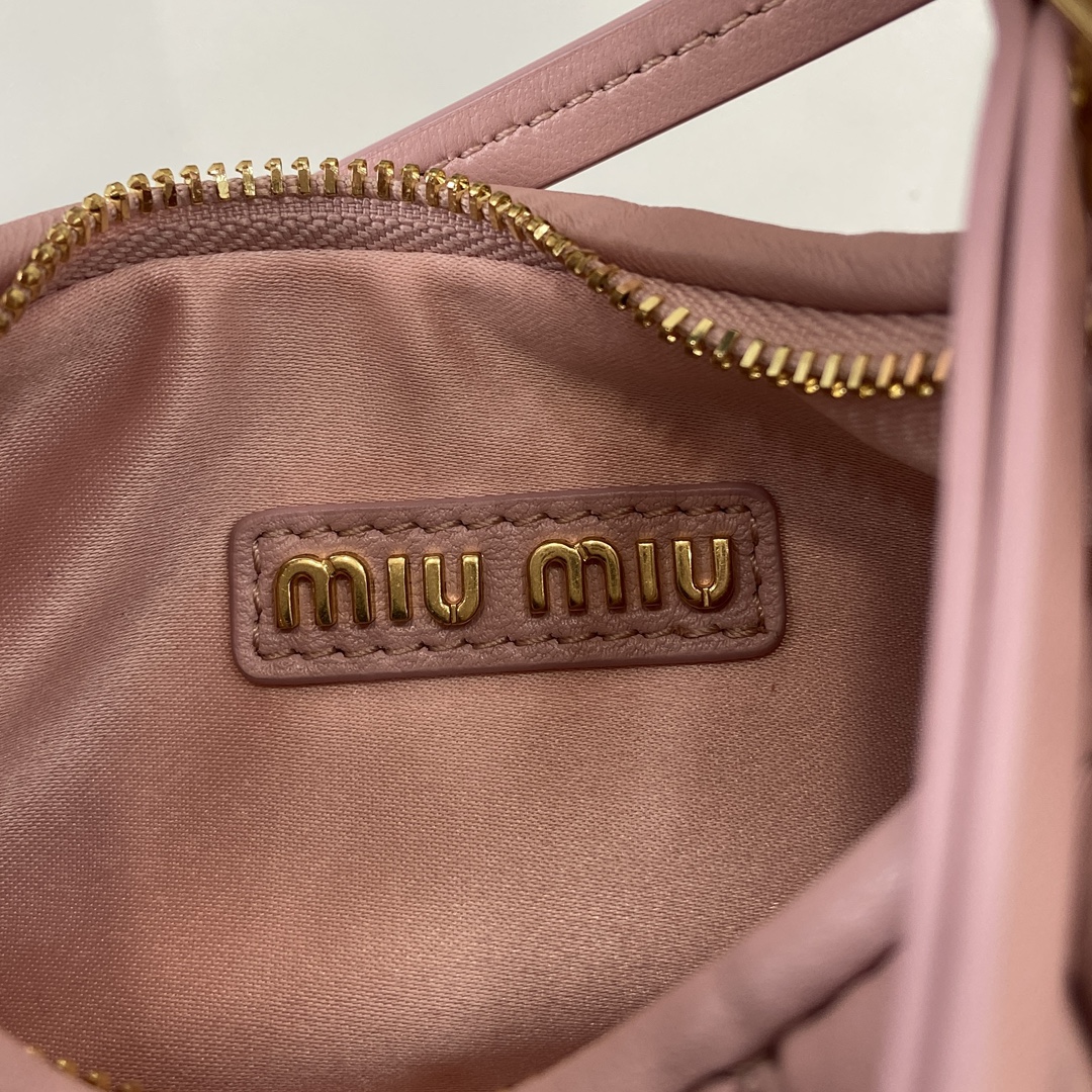 Miu Miu Mini MiuWander Bag Pink Lambskin Leather Matelasse Embroidery 10 i1744539123 8497 0