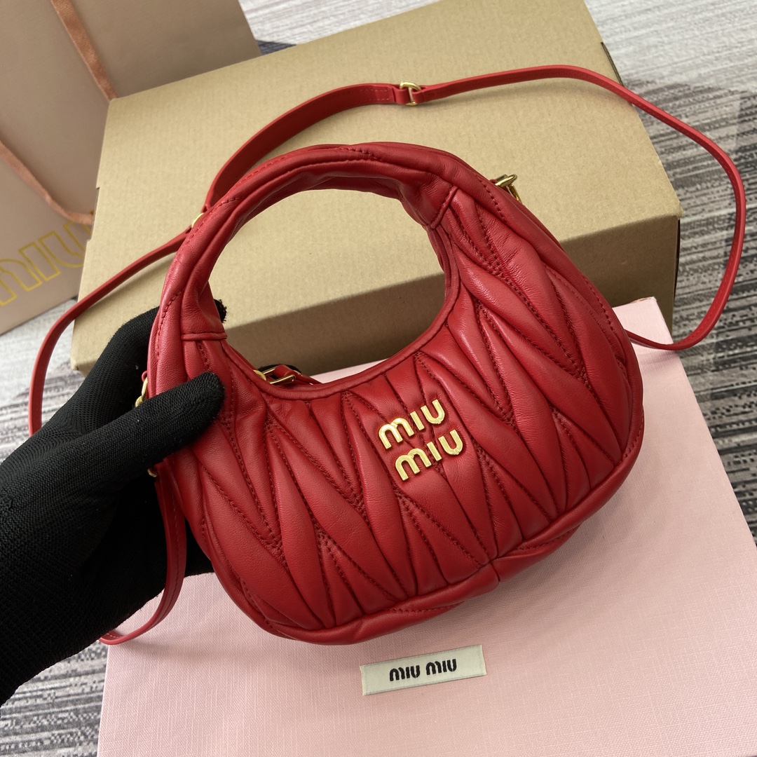 Miu Miu Mini MiuWander Red Lambskin Matelasse Shoulder Bag 1 i1744539146 2856 0