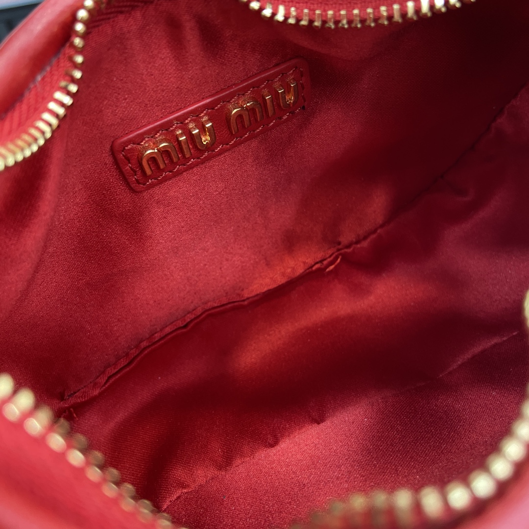 Miu Miu Mini MiuWander Red Lambskin Matelasse Shoulder Bag 9 i1744539146 5687 0