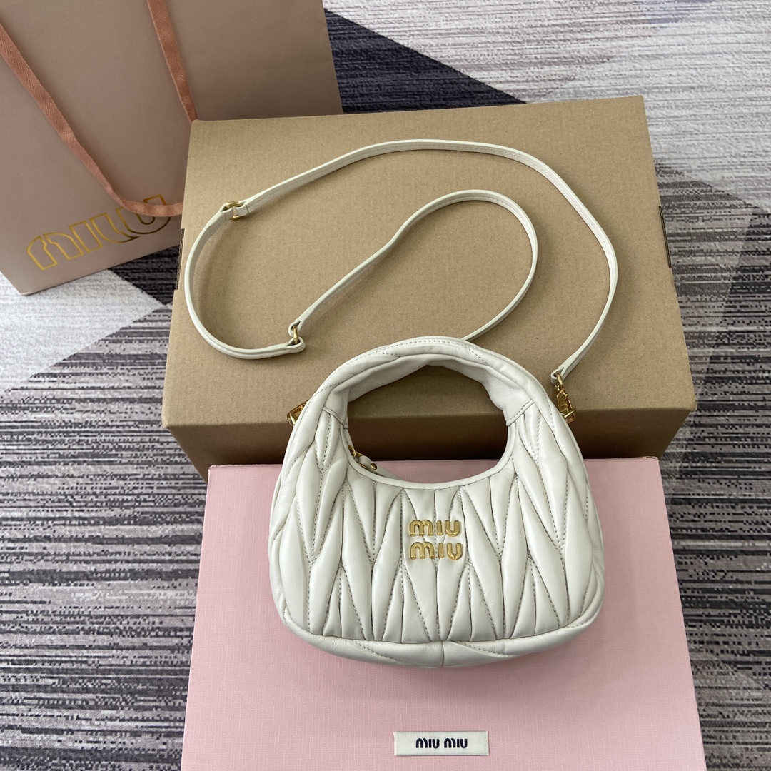 Miu Miu Mini MiuWander Lambskin Matelasse Shoulder Bag - White 3 i1744539163 5642 0
